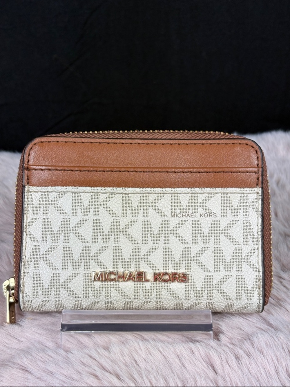 Michael Kors Jet Set Travel Medium Zip Around Card Case Wallet - Vanilla Logo